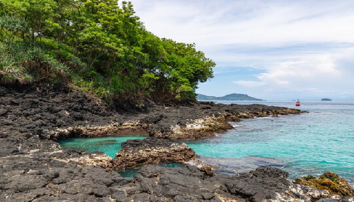 Pantai Bias Tugel